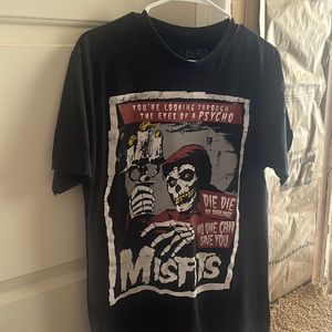 XL black misfits T-shirt with goth fonts and skull and hands holding a candle